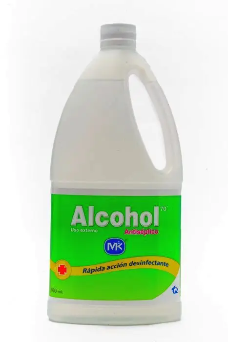 ALCOHOL KARIBBEAN ANTISEPTIC 600 ML UND