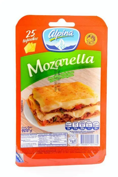 QUESO MOZARELLA ALPINA TAJADO 400 G UND