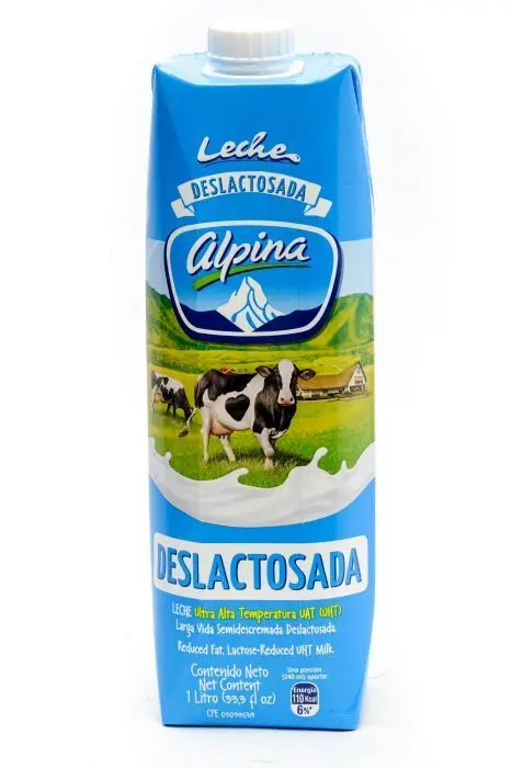 [1337-4UN] LECHE DESLAC ALPINA CAJA 1 L 4 UND
