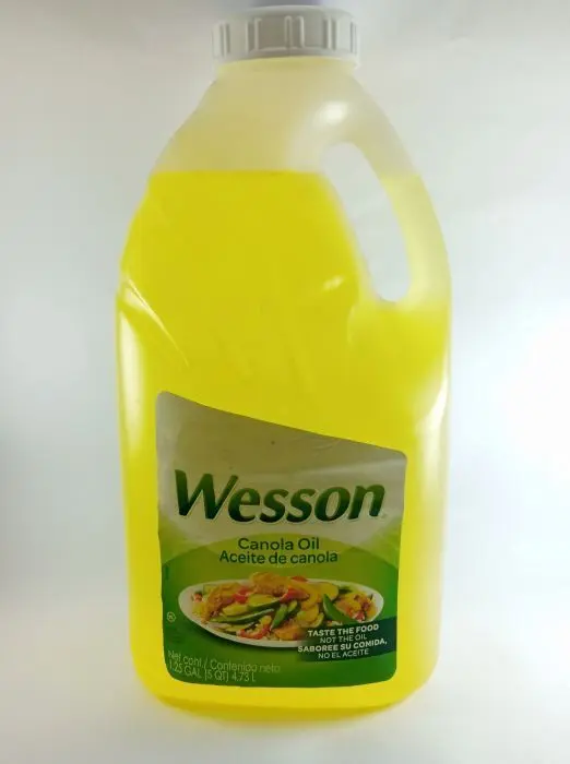 [4797-UND] ACEITE CANOLA WESSON 4.73 L UND